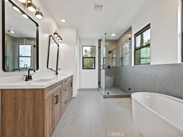 943 N Avenue 66, Los Angeles CA 90042