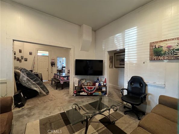 810 E 2nd Street, Pomona CA 91766