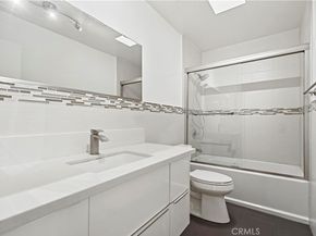 125 Allen 306, Pasadena CA 91106