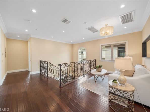 6138 Avon Avenue, Temple City CA 91775