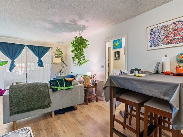 820 N Raymond Avenue, Pasadena CA 91103