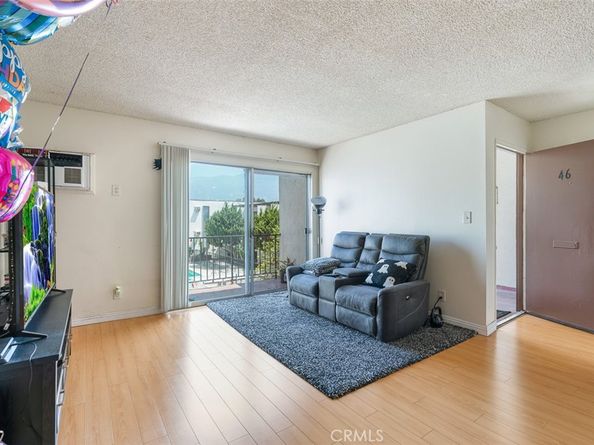 820 N Raymond Avenue, Pasadena CA 91103