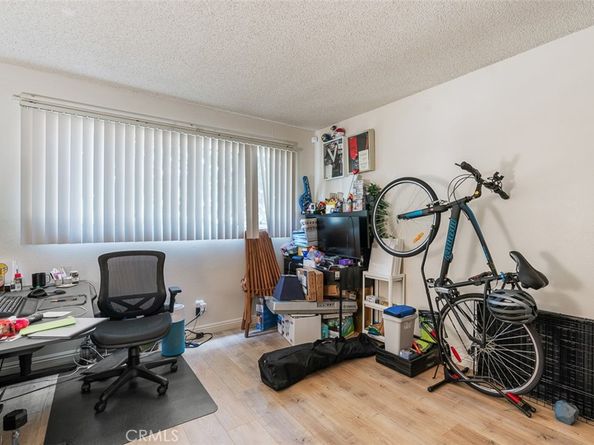 820 N Raymond Avenue, Pasadena CA 91103