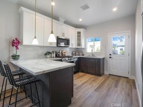 932 N McKeever Ave, Azusa CA 91702