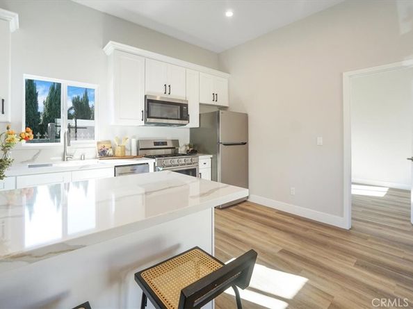 932 N McKeever Ave, Azusa CA 91702