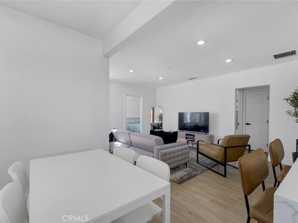 8127 Radford Avenue, North Hollywood CA 91605