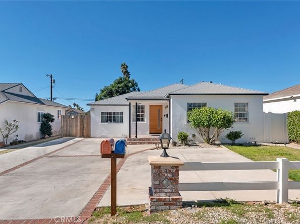 8127 Radford Avenue, North Hollywood CA 91605