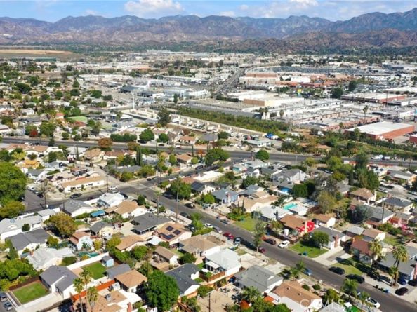 8127 Radford Avenue, North Hollywood CA 91605