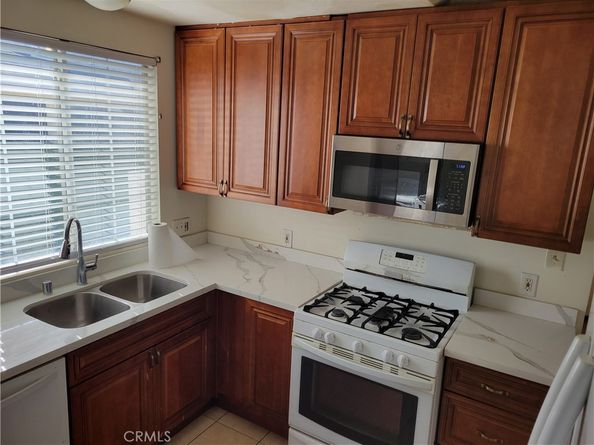 1220 E 121st, Los Angeles CA 90059