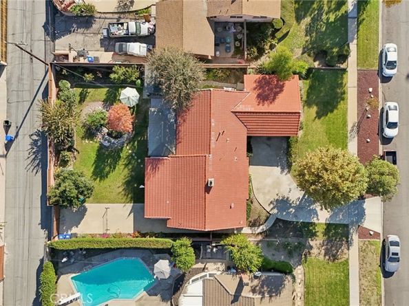 1272 N Ukiah, Upland CA 91786