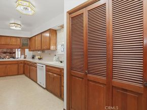 6702 E Pageantry, Long Beach CA 90808