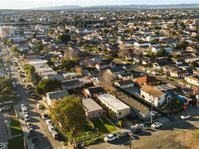 8449 S Main, Los Angeles CA 90003