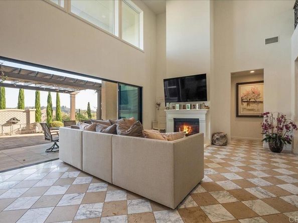 2543 Glasgow Drive, Carlsbad CA 92010