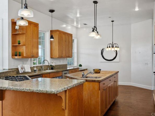 1101 York Dr., Vista CA 92084