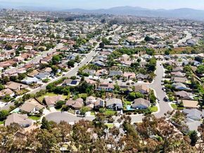 911 Orchid Way, Carlsbad CA 92011