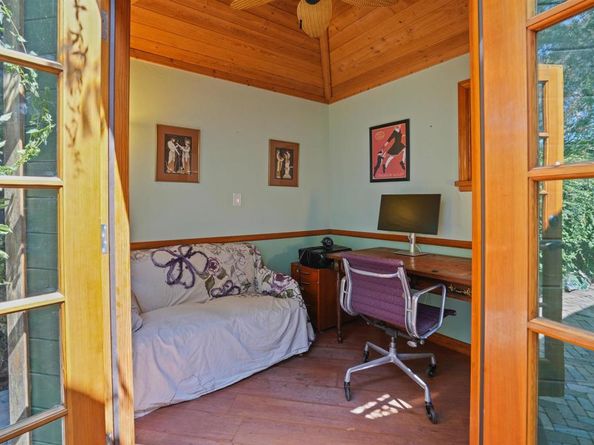 911 Orchid Way, Carlsbad CA 92011