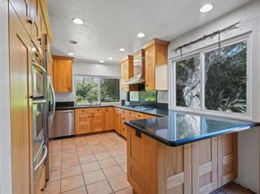 911 Orchid Way, Carlsbad CA 92011