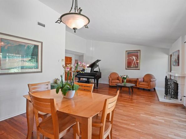 911 Orchid Way, Carlsbad CA 92011
