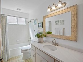 911 Orchid Way, Carlsbad CA 92011