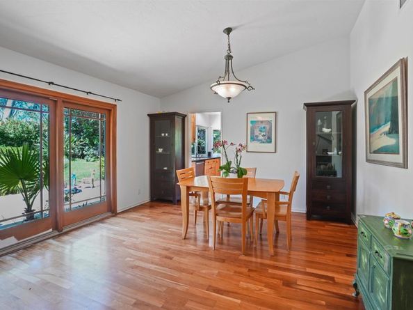 911 Orchid Way, Carlsbad CA 92011