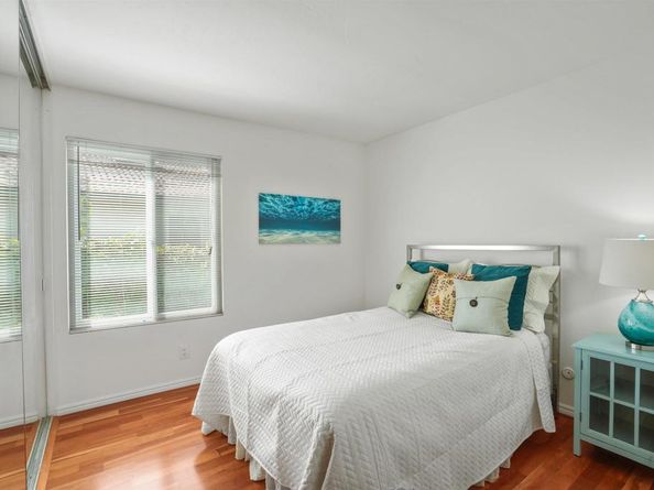 911 Orchid Way, Carlsbad CA 92011
