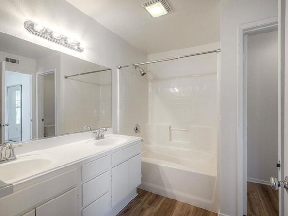 5005 Codorniz Way 8, Oceanside CA 92057