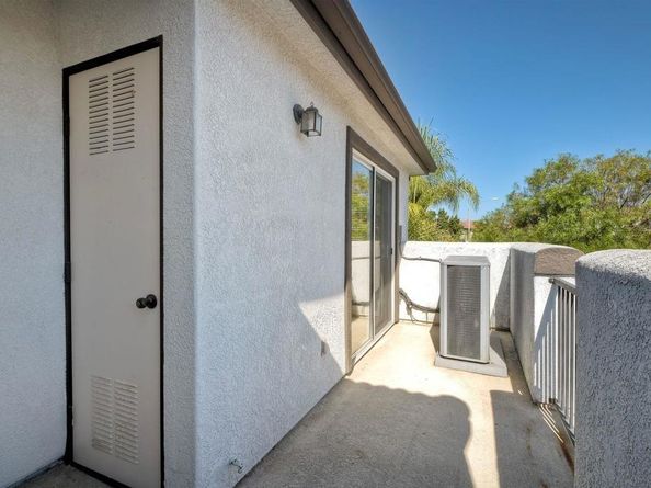 5005 Codorniz Way 8, Oceanside CA 92057