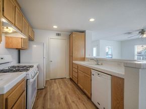 5005 Codorniz Way 8, Oceanside CA 92057