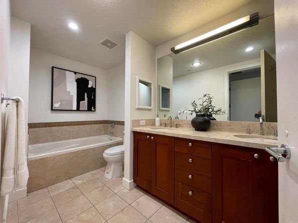 1199 Pacific Hwy 2501, San Diego CA 92101