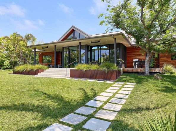 630 Ocean View Avenue, Encinitas CA 92024