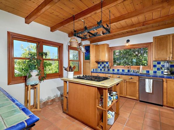 630 Ocean View Avenue, Encinitas CA 92024