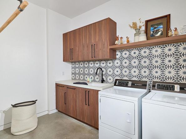 630 Ocean View Avenue, Encinitas CA 92024