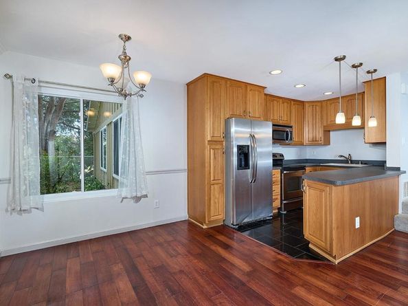 7849 Camino Glorita, San Diego CA 92122