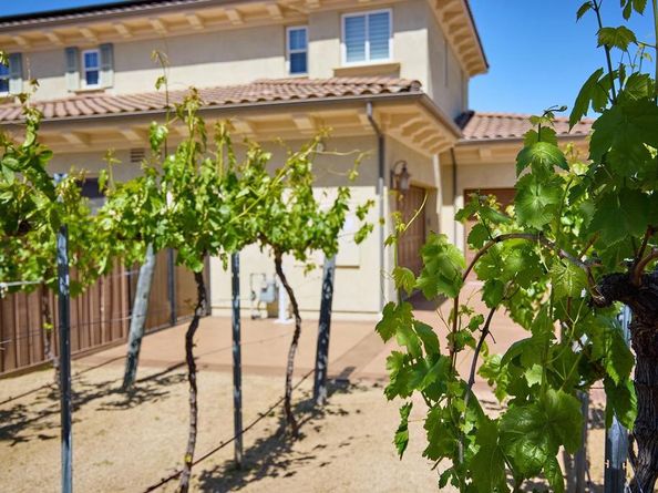 2101 Timneh Court, Oceanside CA 92057
