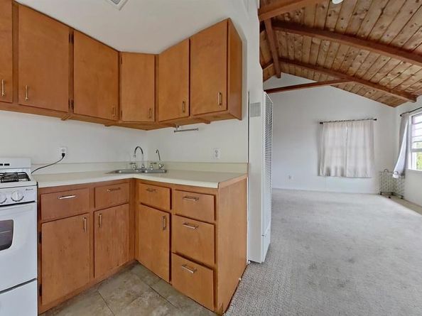 2862 Highland Drive, Carlsbad CA 92008