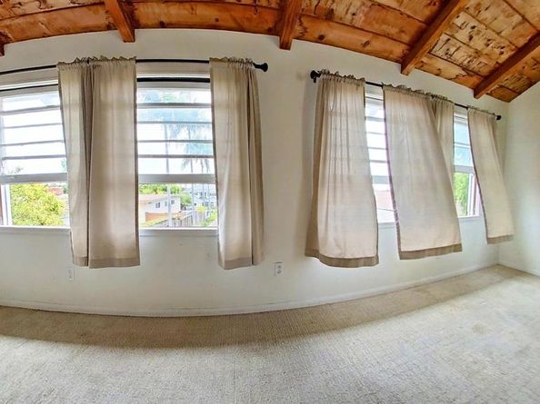 2862 Highland Drive, Carlsbad CA 92008