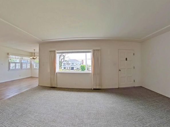 2862 Highland Drive, Carlsbad CA 92008