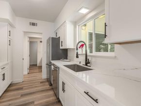 7019 Estrella De Mar Road, Carlsbad CA 92009