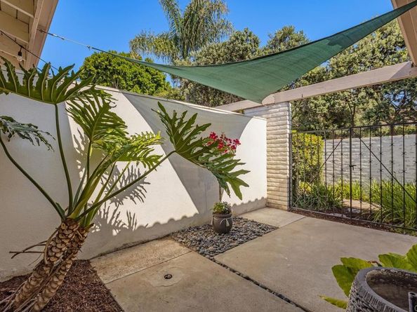 7019 Estrella De Mar Road, Carlsbad CA 92009