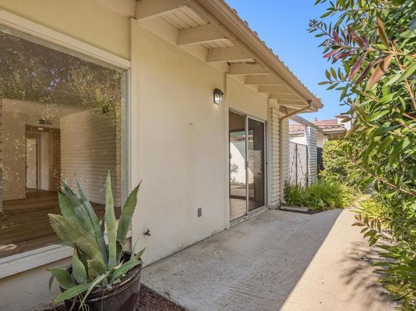 7019 Estrella De Mar Road, Carlsbad CA 92009