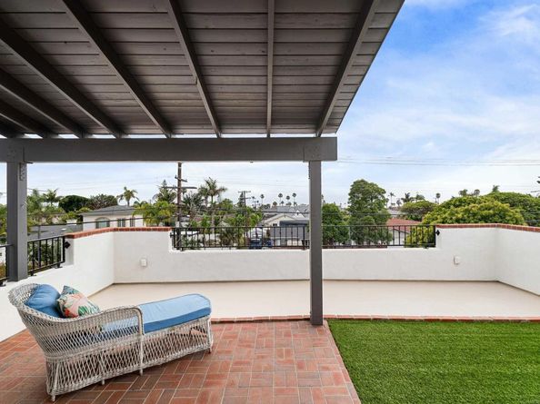 1008 S Ditmar Street, Oceanside CA 92054