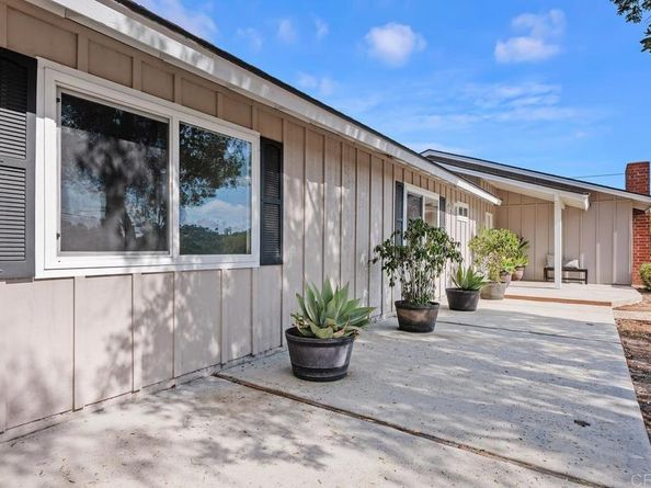 711 La Quebrada, Encinitas CA 92024