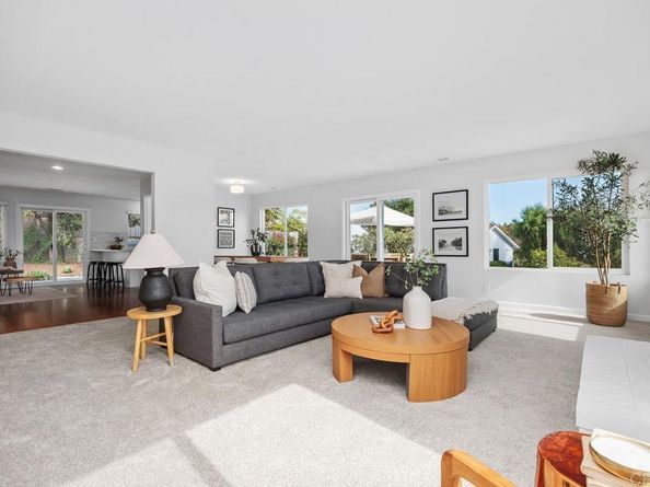 711 La Quebrada, Encinitas CA 92024