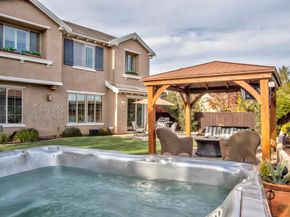 7146 Sitio Destino, Carlsbad CA 92009