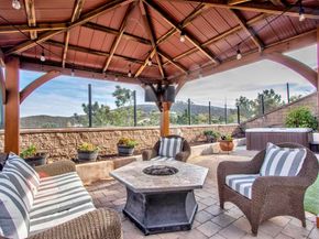 7146 Sitio Destino, Carlsbad CA 92009