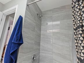 4556 cove Drive, Carlsbad CA 92008