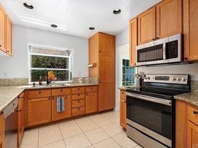 6819 Xana Way, Carlsbad CA 92009