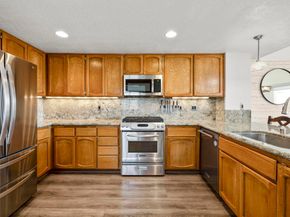 631 Concerto Glen, Escondido CA 92025