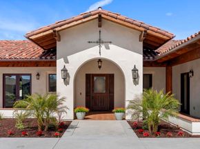 2525 Date Palm Court, Vista CA 92084