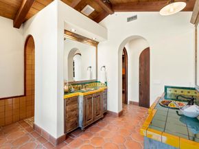 2525 Date Palm Court, Vista CA 92084
